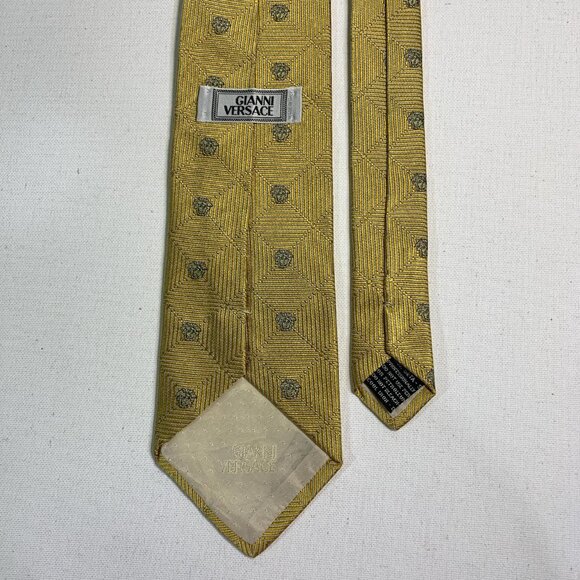 Gianni Versace Vintage Silk Tie – Gold Geometric Medusa Pattern - Picture 2 of 6